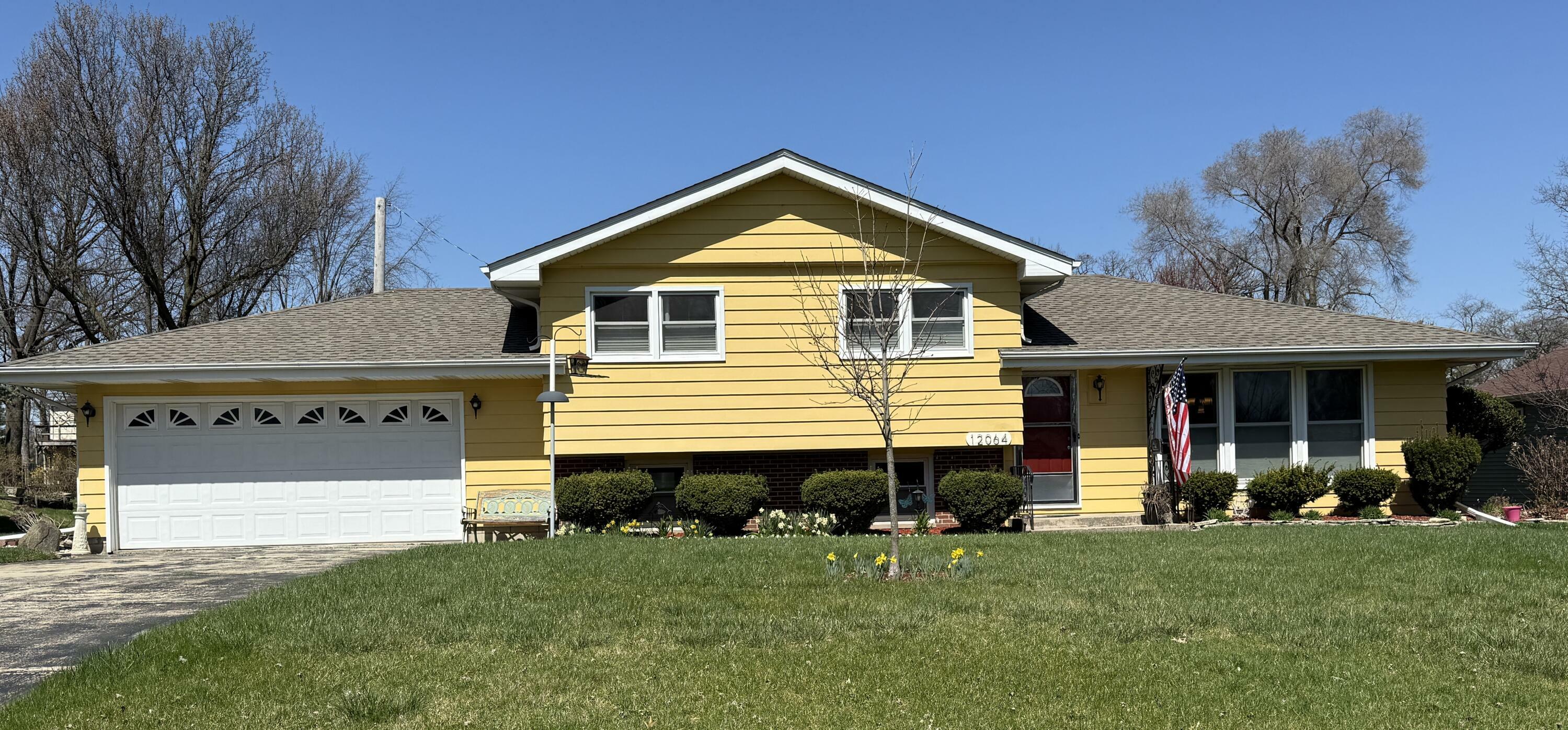 Property Photo: 12064 N Oakwood Drive IN 46373