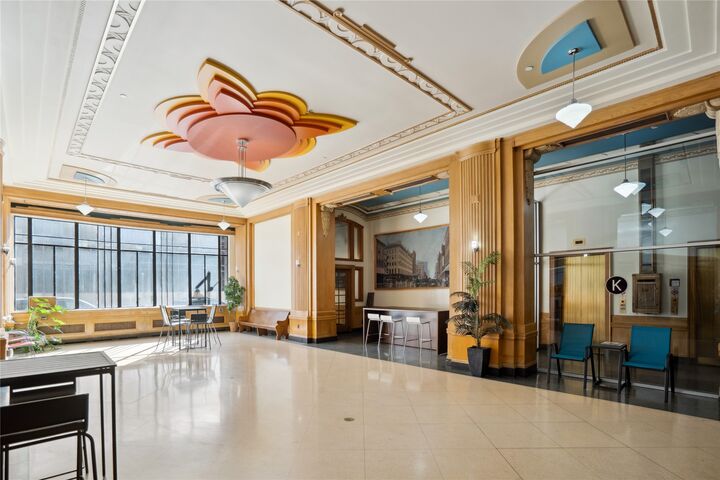 Property Photo: 400 Walnut Street 401 IA 50309