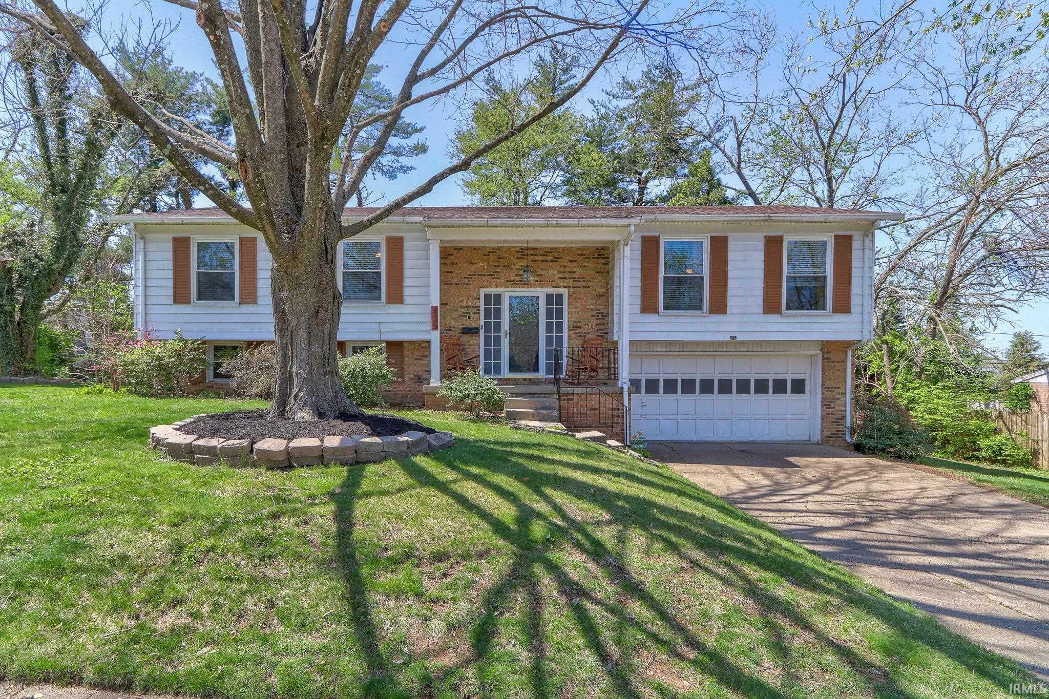 Property Photo: 325 Tyler Avenue IN 47715-3241