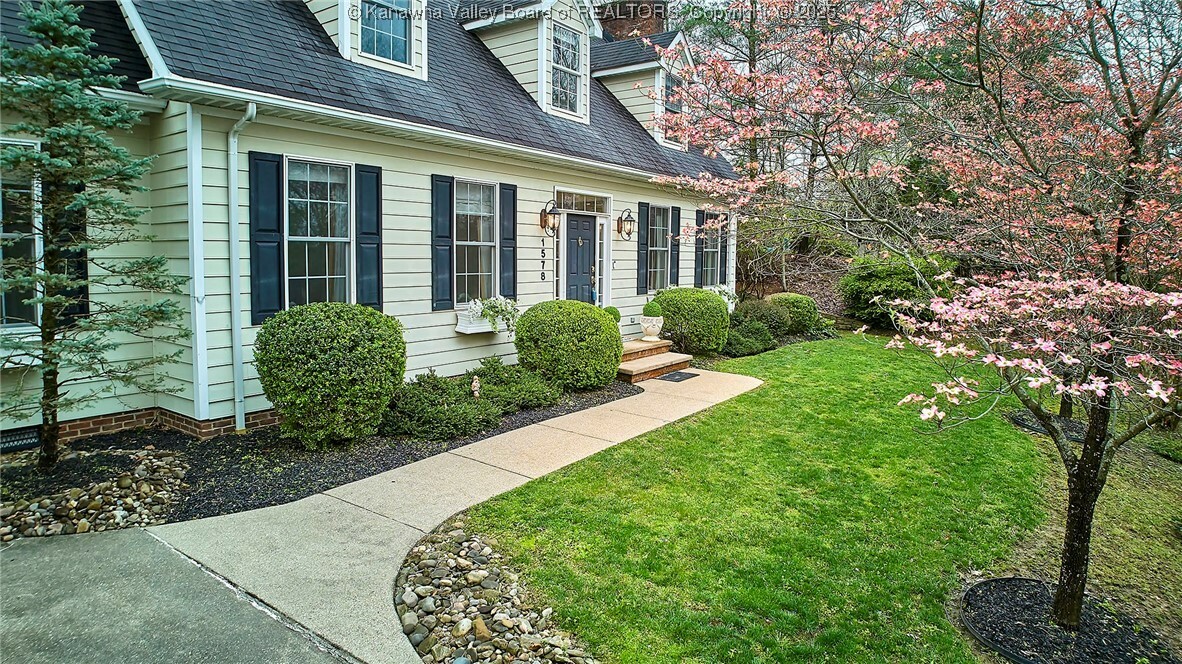 Property Photo: 1578 Hampton Road WV 25314