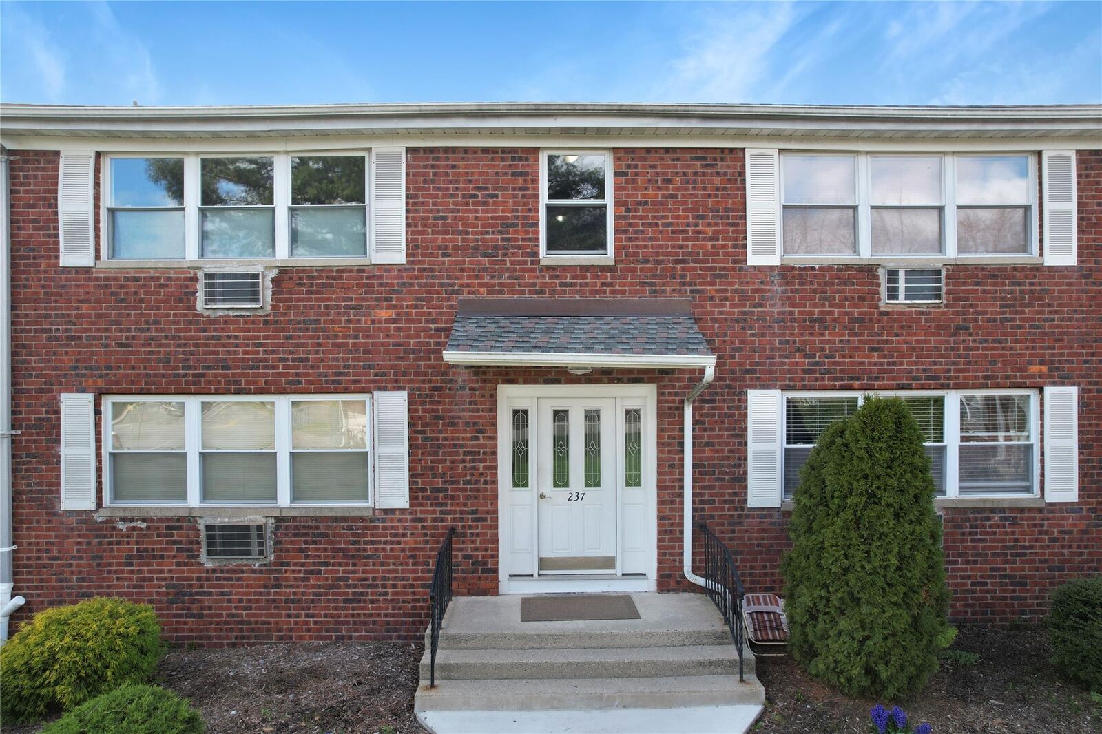 Property Photo:  237 N Middletown Road C  NY 10965 