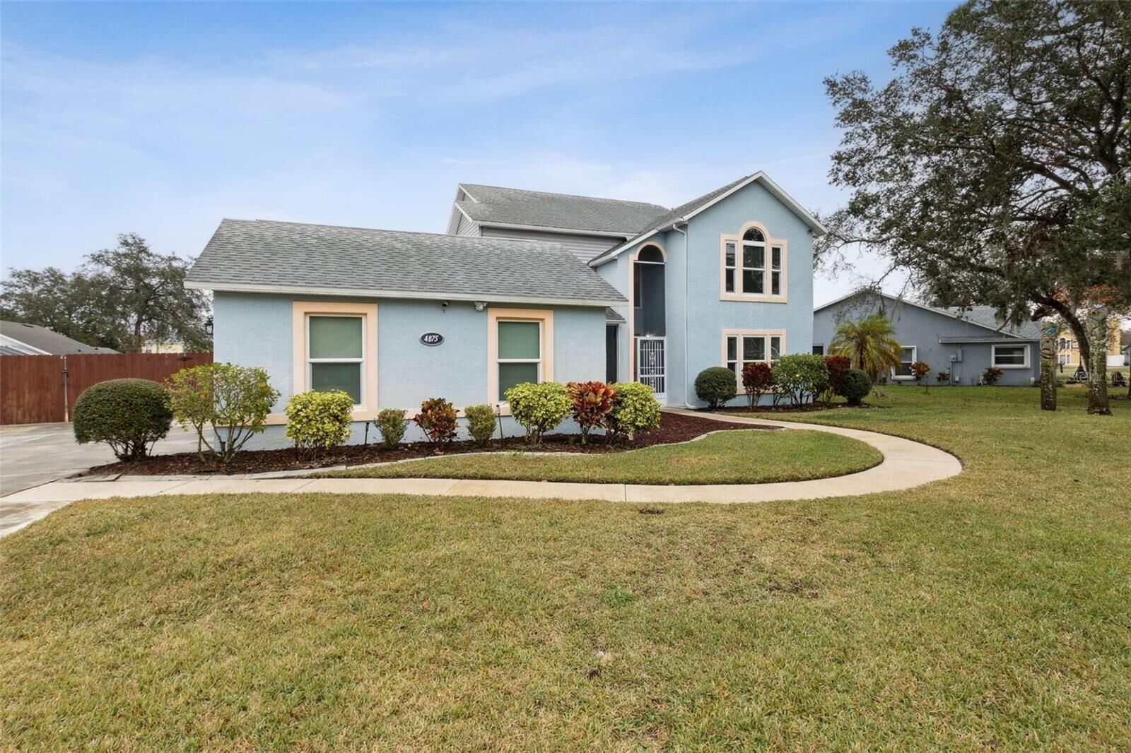Property Photo: 4875 Winchester Drive FL 32780