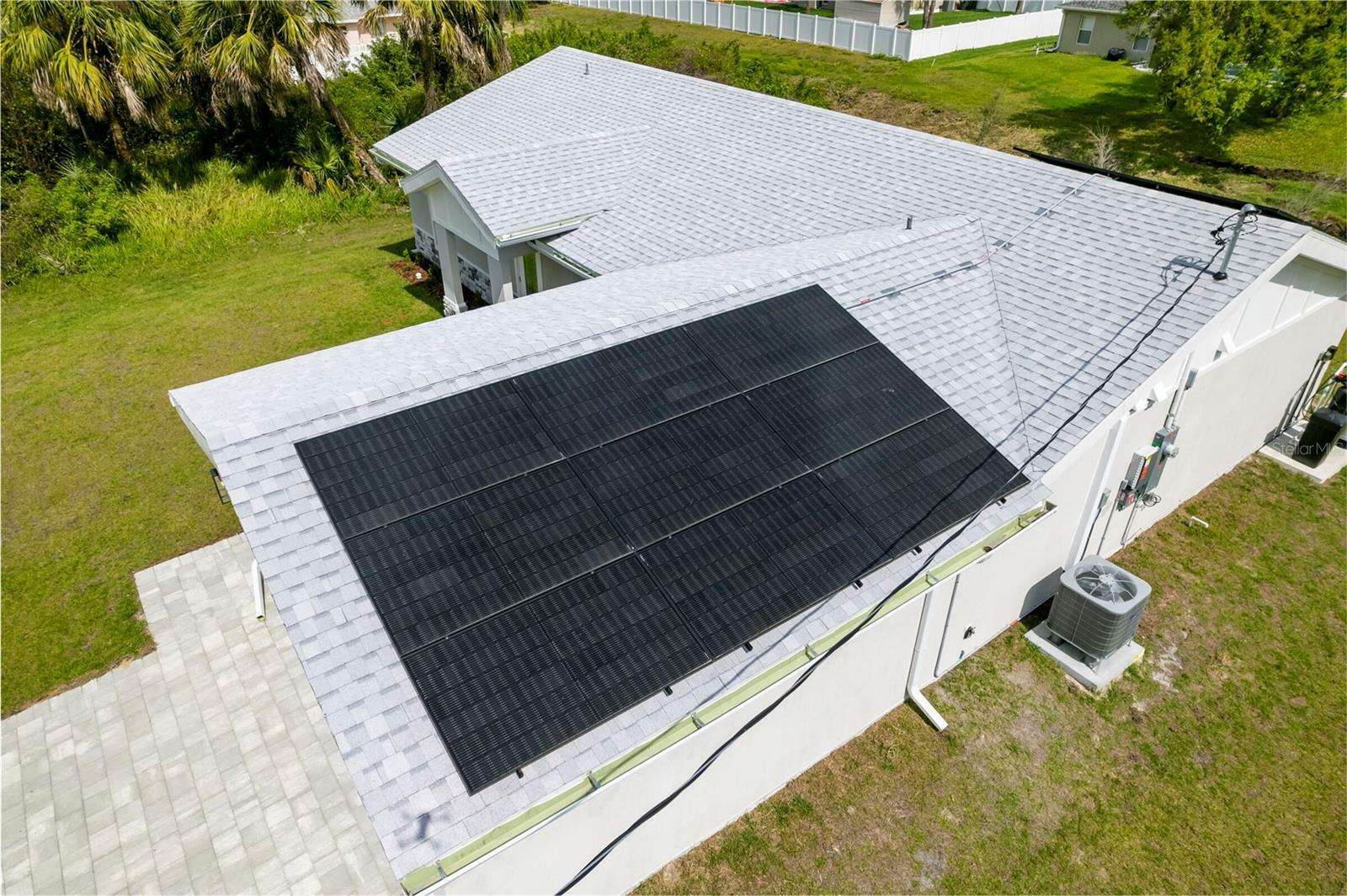 Property Photo: 6686 Hemlock Road FL 34472