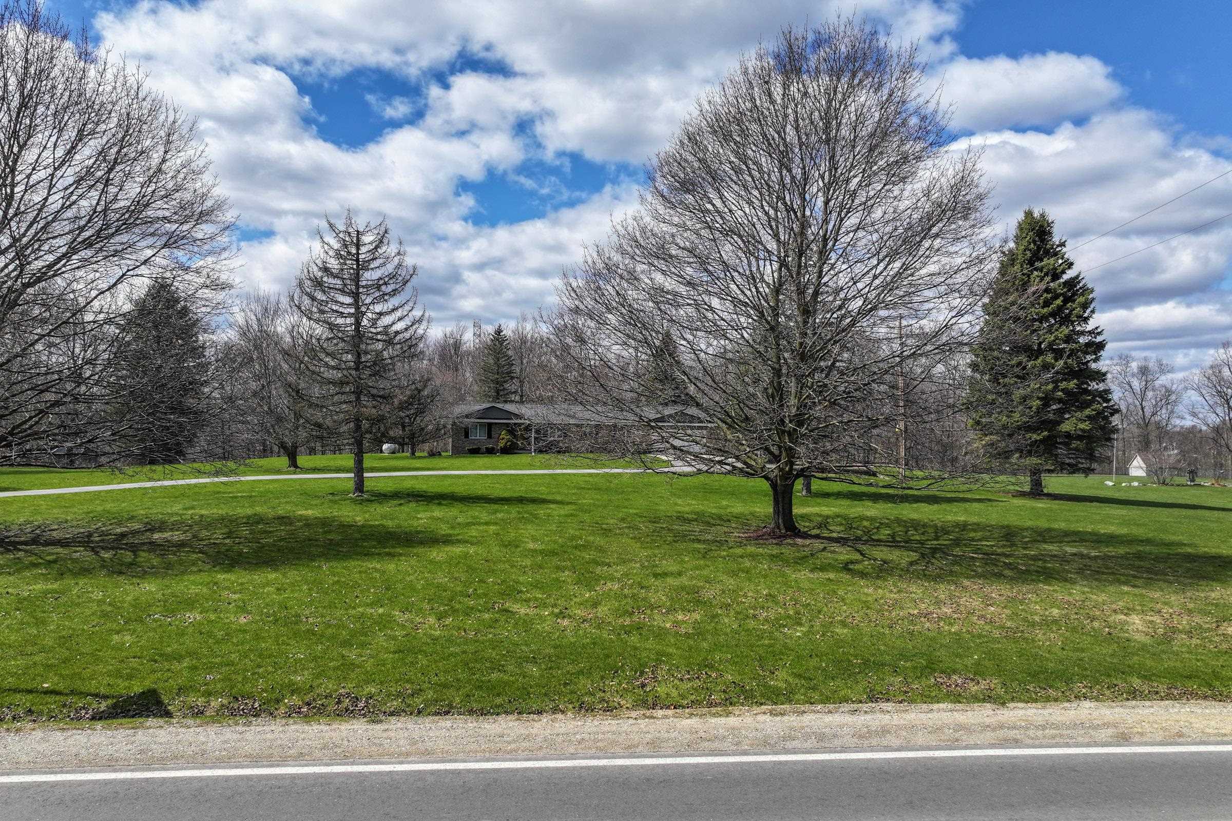 Property Photo: 5802 Pratt Road MI 48446
