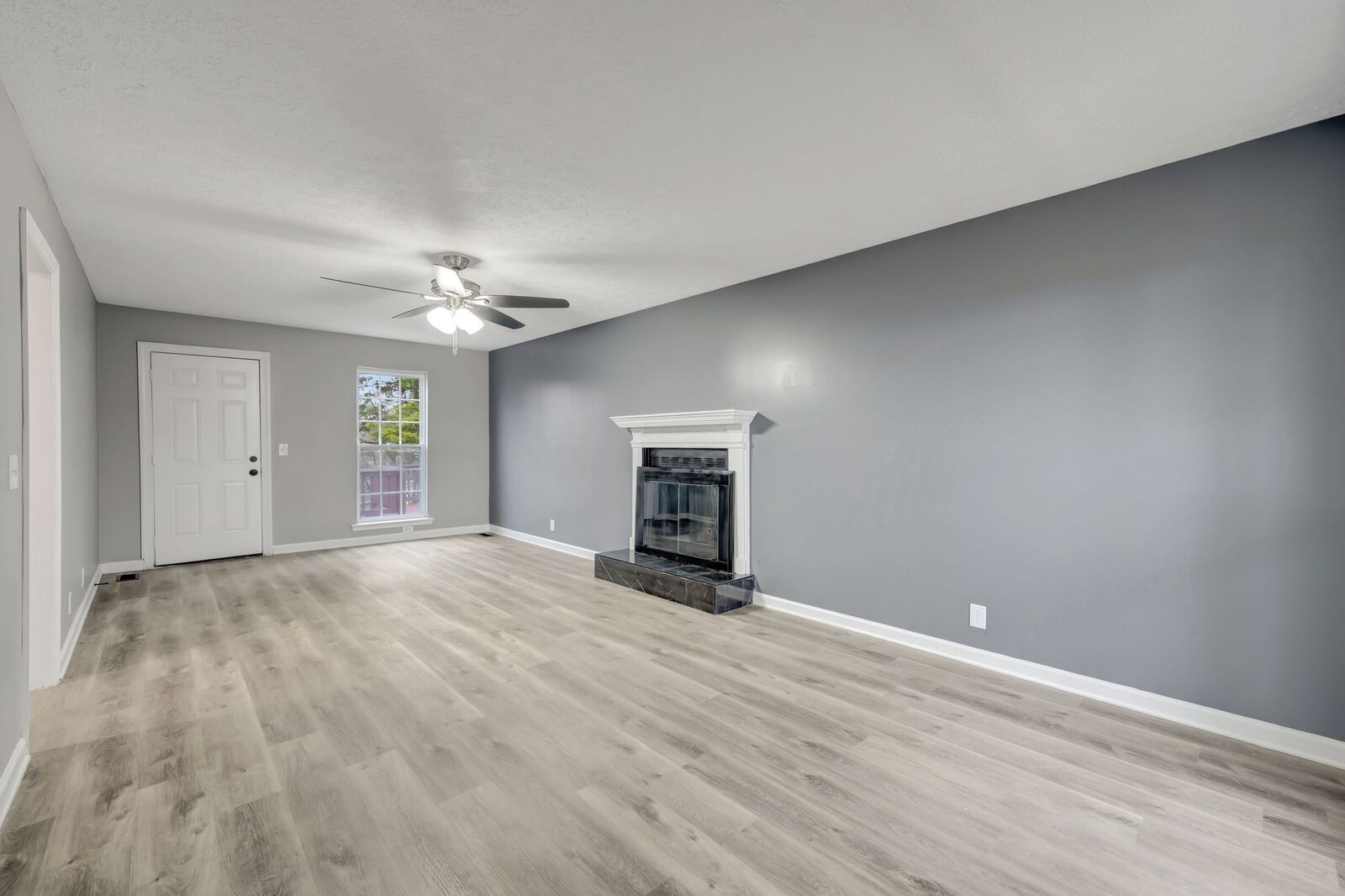Property Photo:  425 Hampstead S  TN 37013 