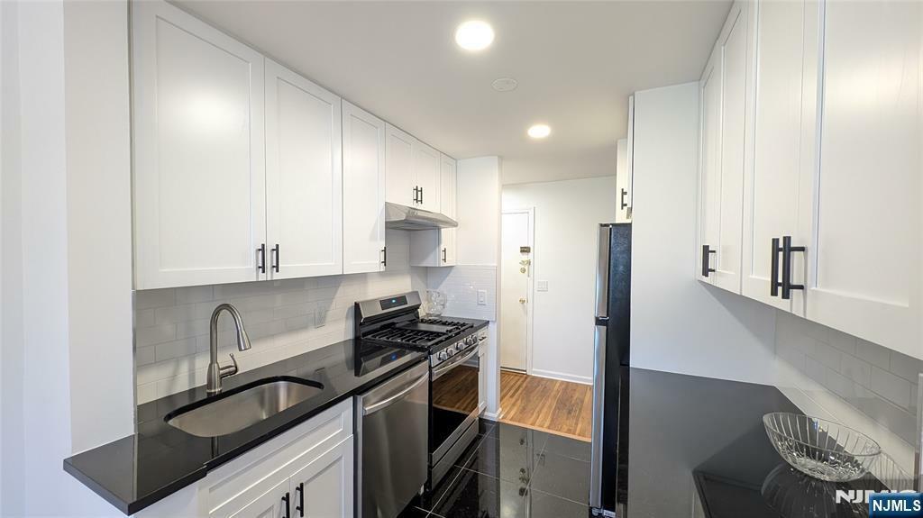 Property Photo:  605 Grove Street G5  NJ 07013 