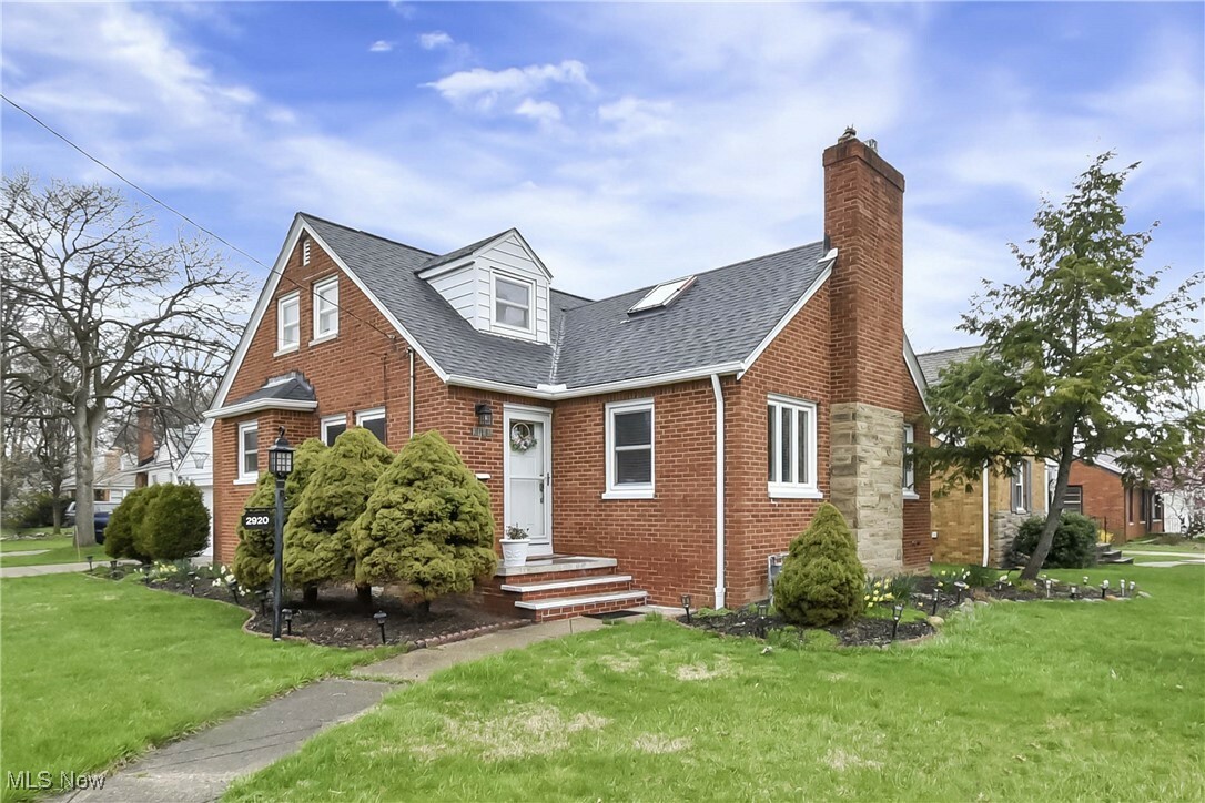 Property Photo: 2920 Westmoor Road OH 44116
