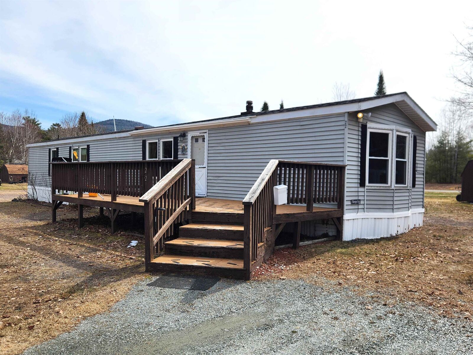 Property Photo:  22 Pioneer Road  NH 03740 