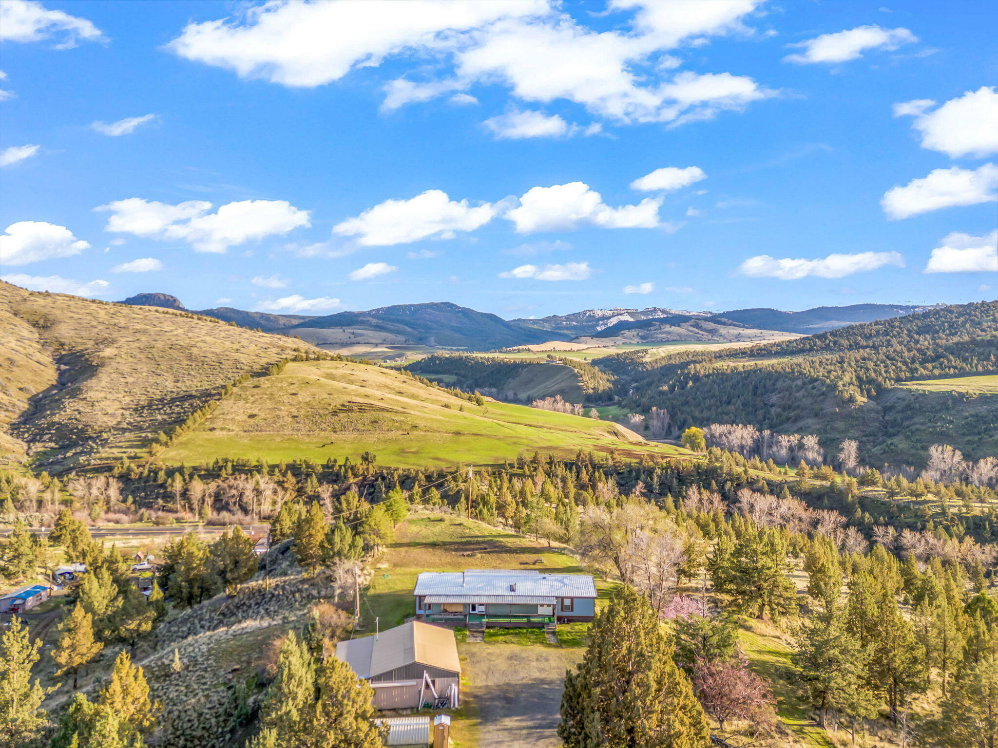 Property Photo: 18819 Highway 26 Highway OR 97750