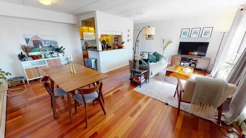 Property Photo:  31 Harris St 302  MA 02446 
