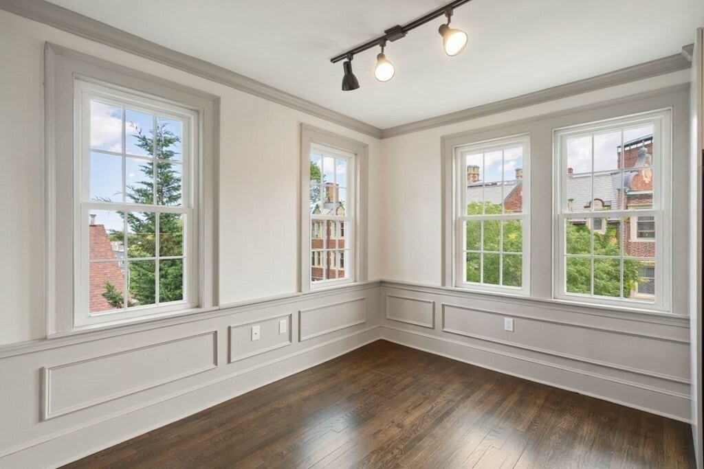 Property Photo: 9 Dana St 1 MA 02138