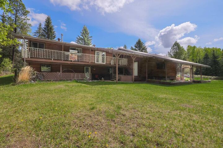 Property Photo:  50 A&B,  Owl Canyon Road 50 A&Ampb  AB T4T 2A1 