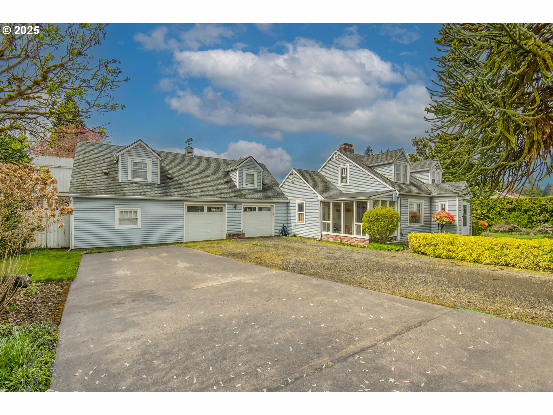 Property Photo: 3812 V St WA 98663