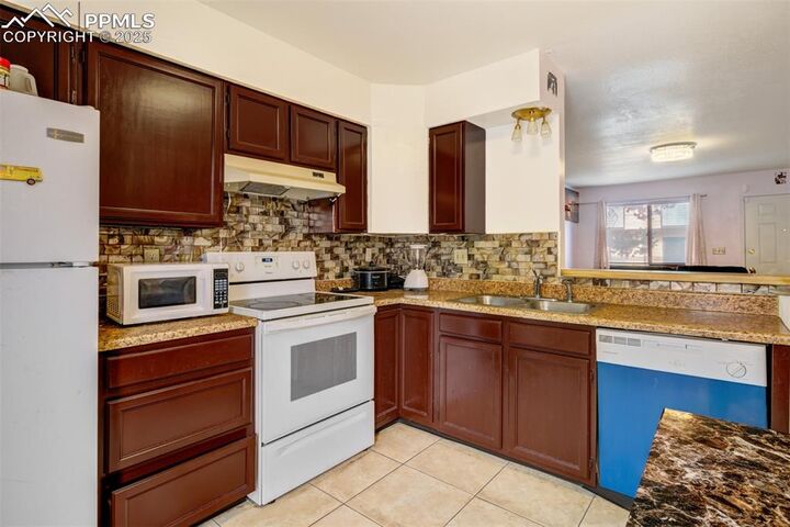 Property Photo: 40 Murray Heights Drive CO 80916