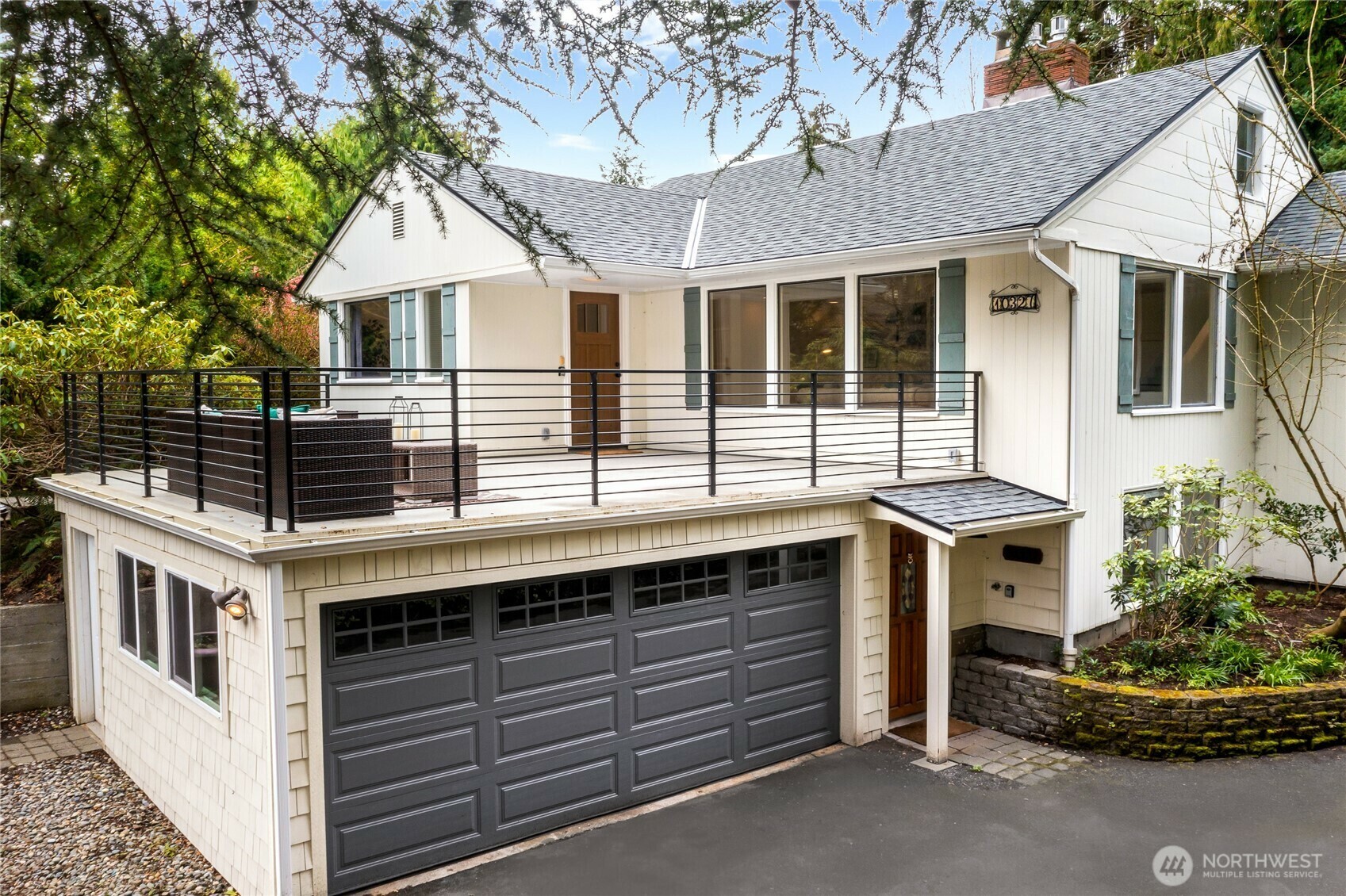 Property Photo: 10327 14th Avenue NW WA 98177