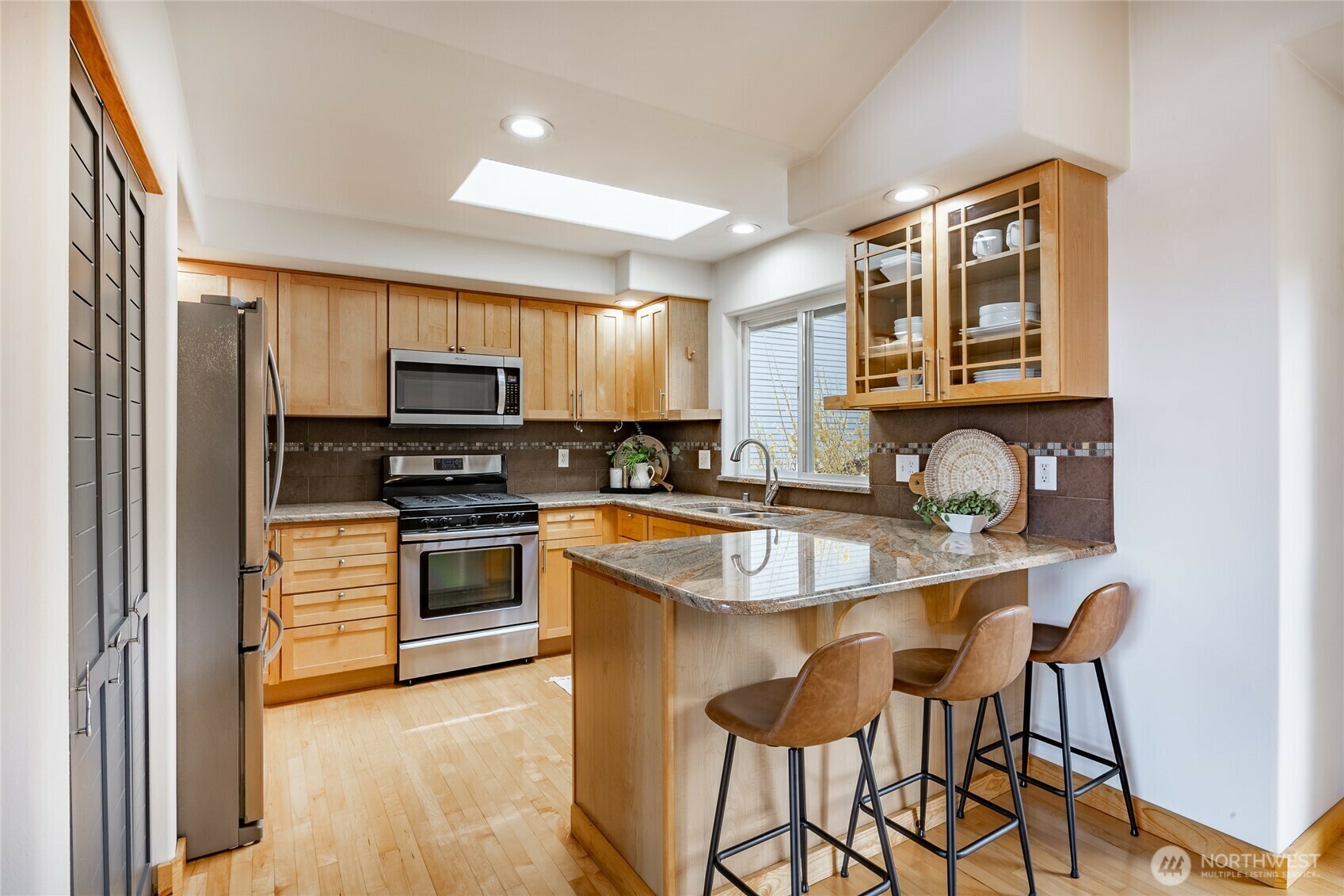 Property Photo: 2932 Huntington Street WA 98226