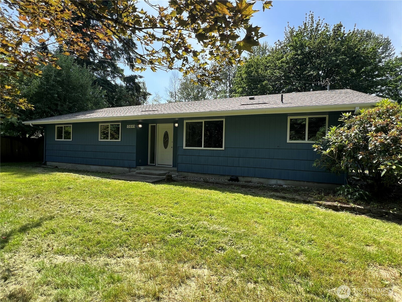 Property Photo: 12853 175th Avenue SE WA 98059