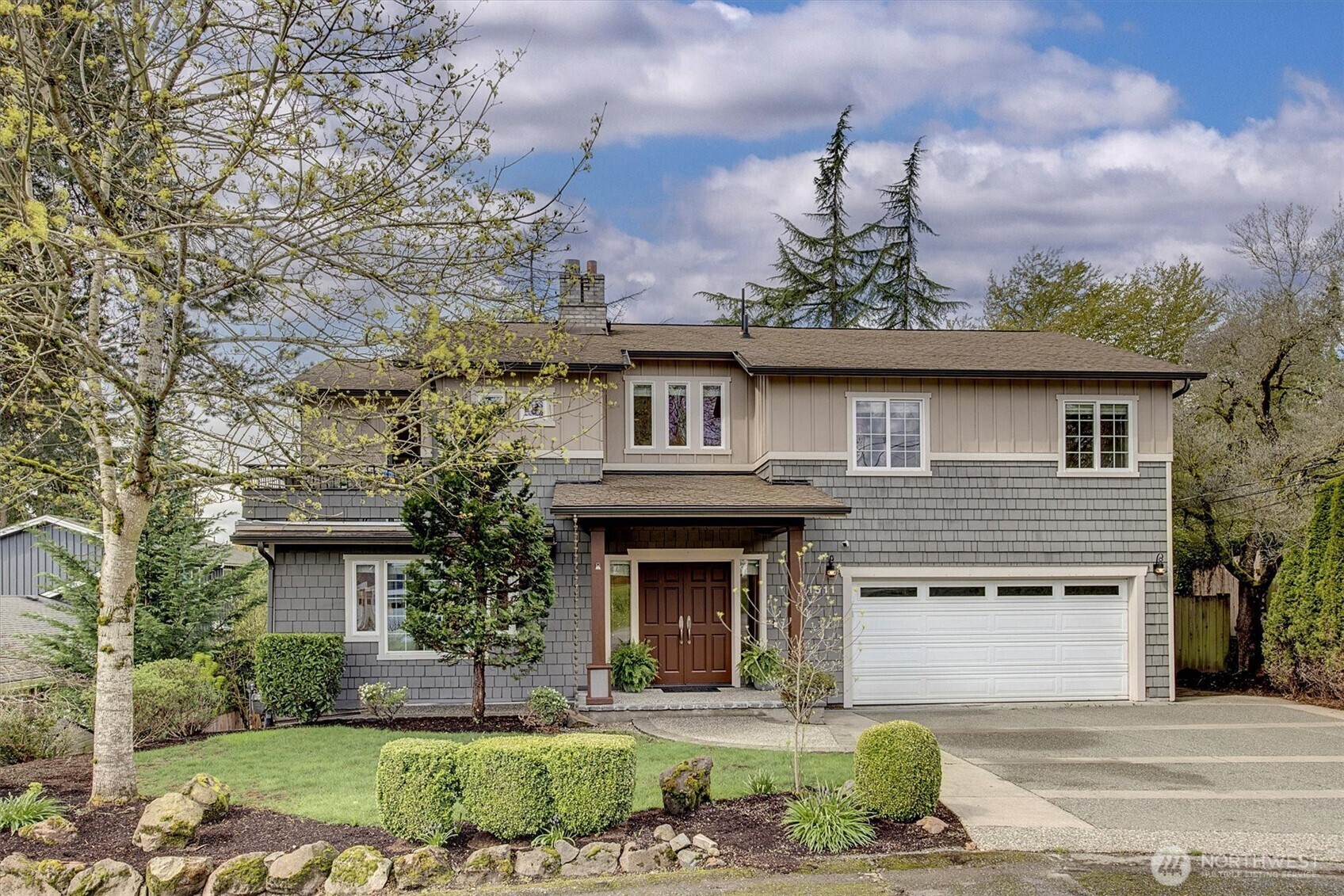 Property Photo: 1511 106th Avenue NE WA 98004