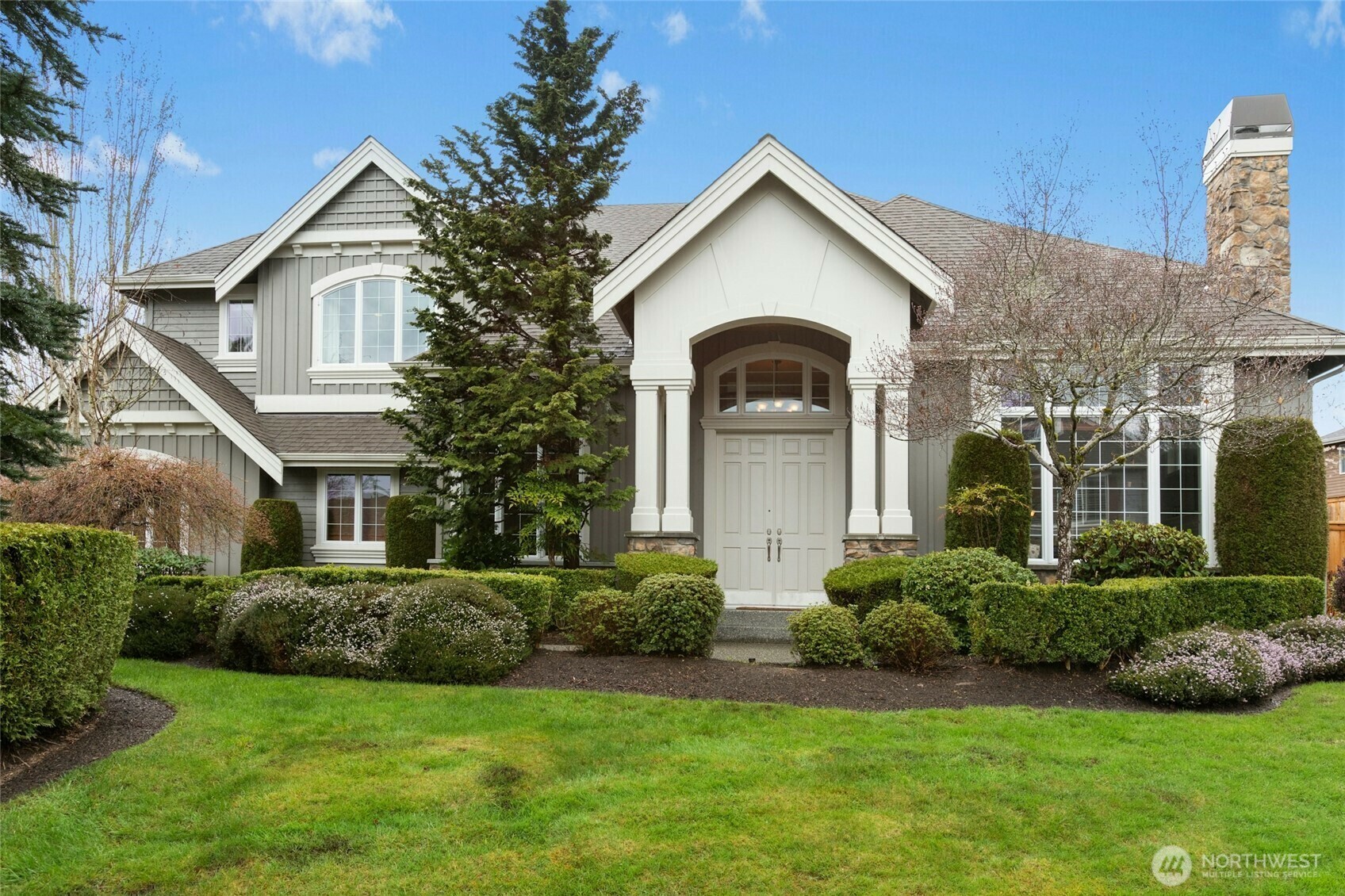 Property Photo:  27240 SE 13th Place  WA 98075 
