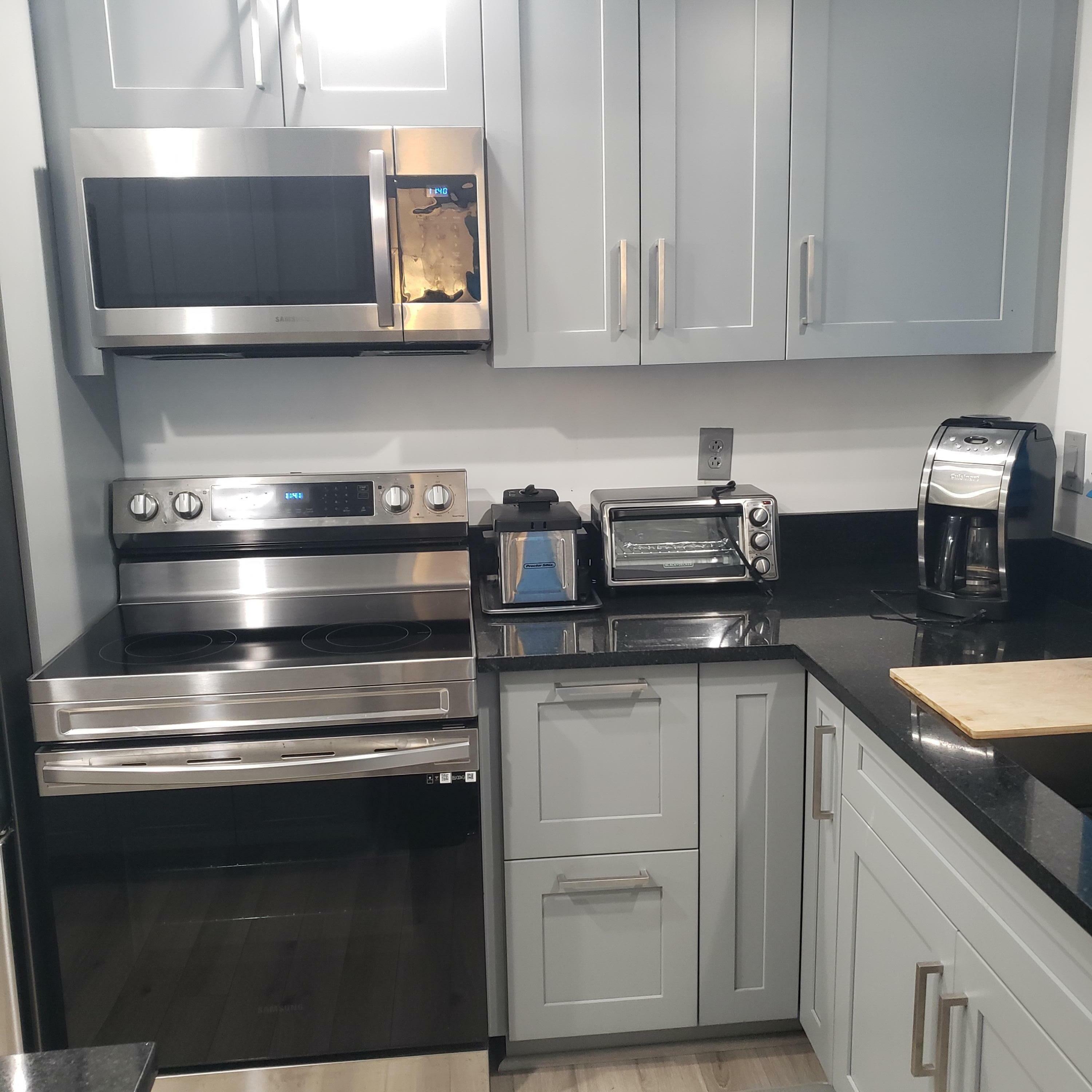 Property Photo: 806 SE 7th Street 207 FL 33441