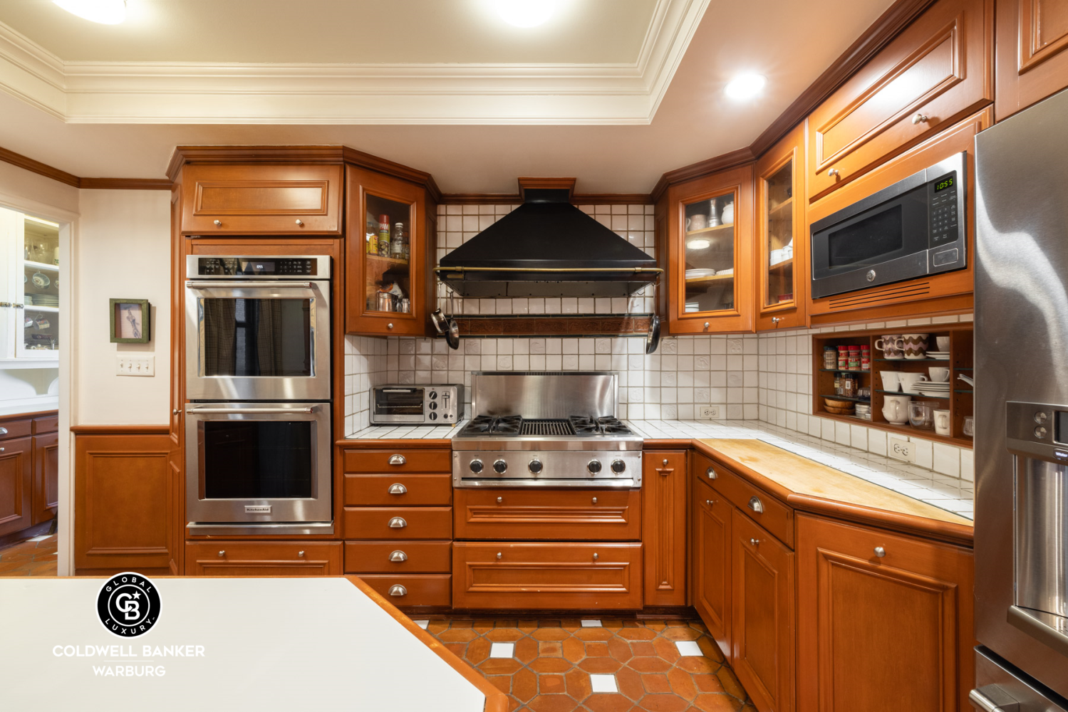 Property Photo: 170 E 79th Street 9/10B NY 10075