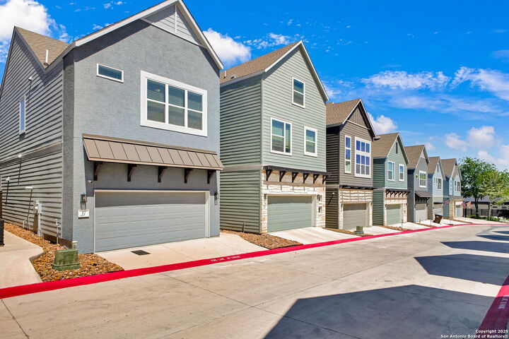 Property Photo:  5843 Whitby Rd 17  TX 78240 