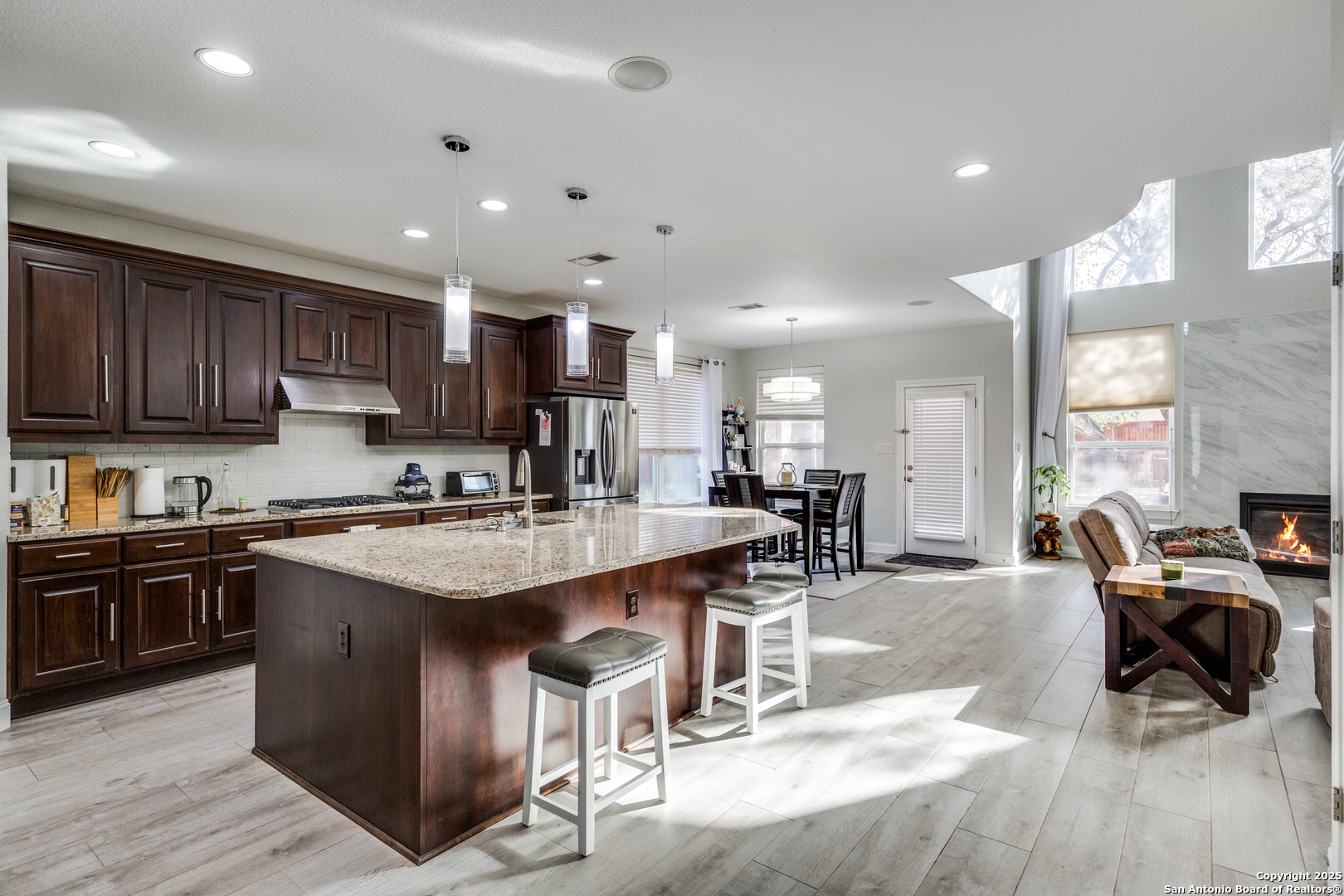 Property Photo: 3018 Hanfro TX 78251