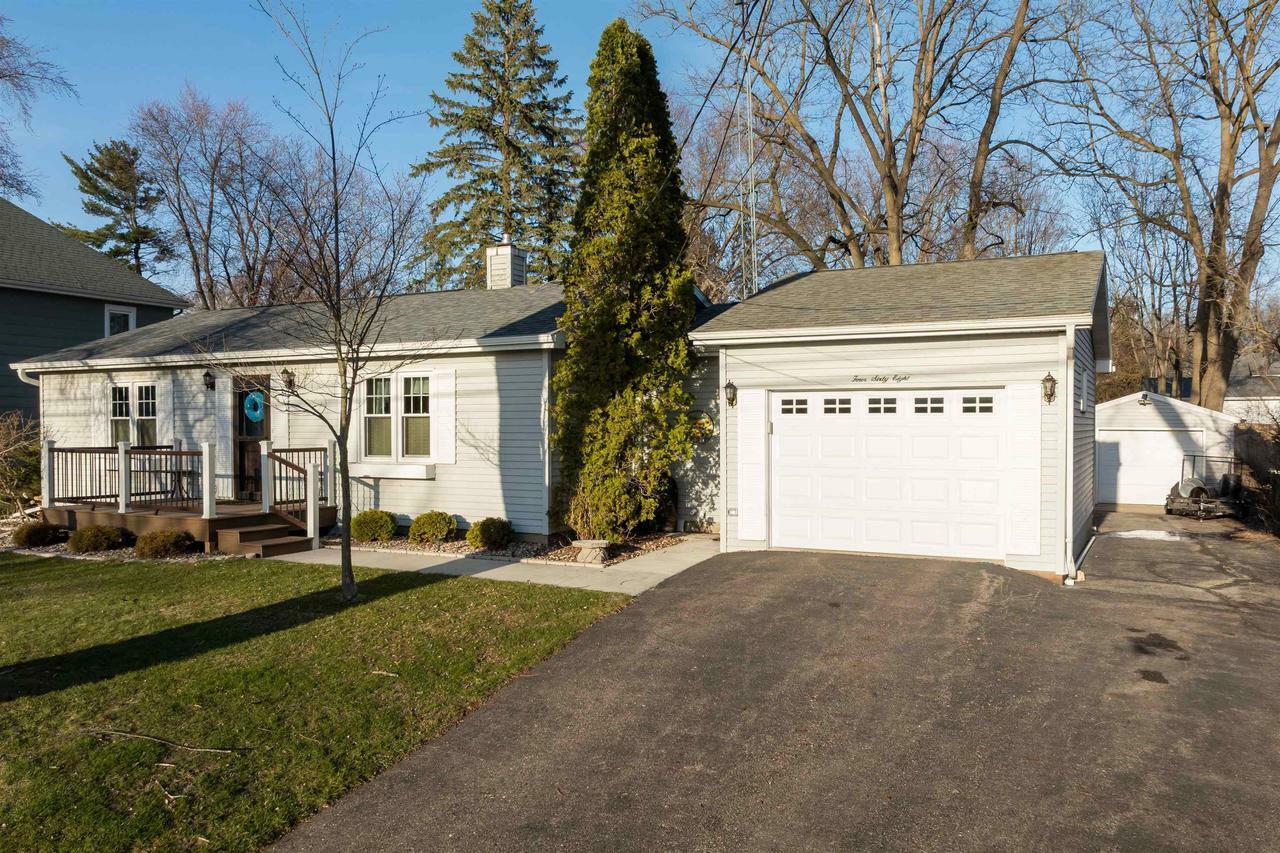 Property Photo: 468 Lake Street WI 54941
