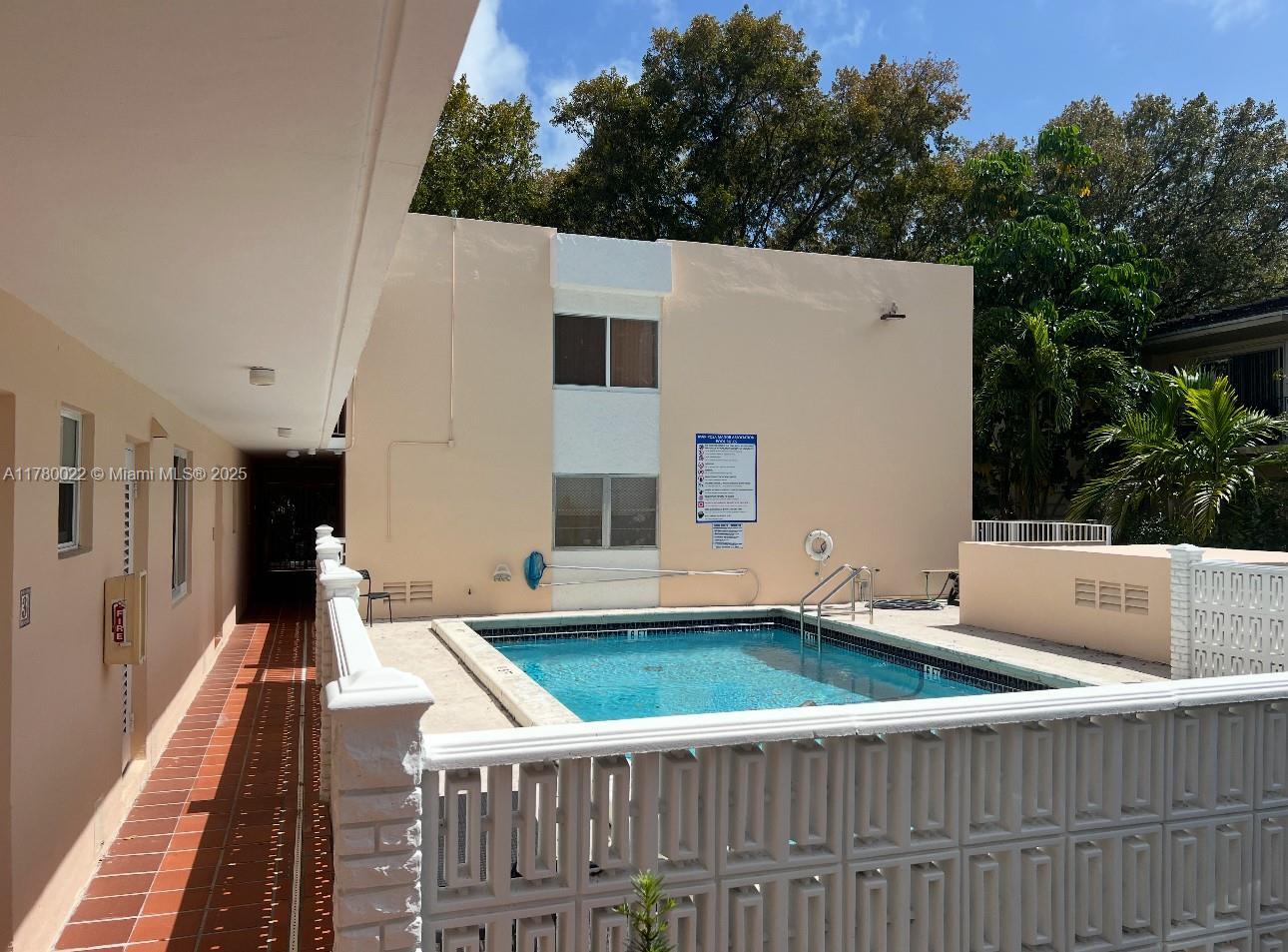 Property Photo: 1235 Mariposa Ave 1 FL 33146
