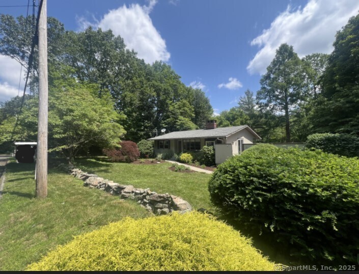 Property Photo:  12 Fox Road  CT 06611 