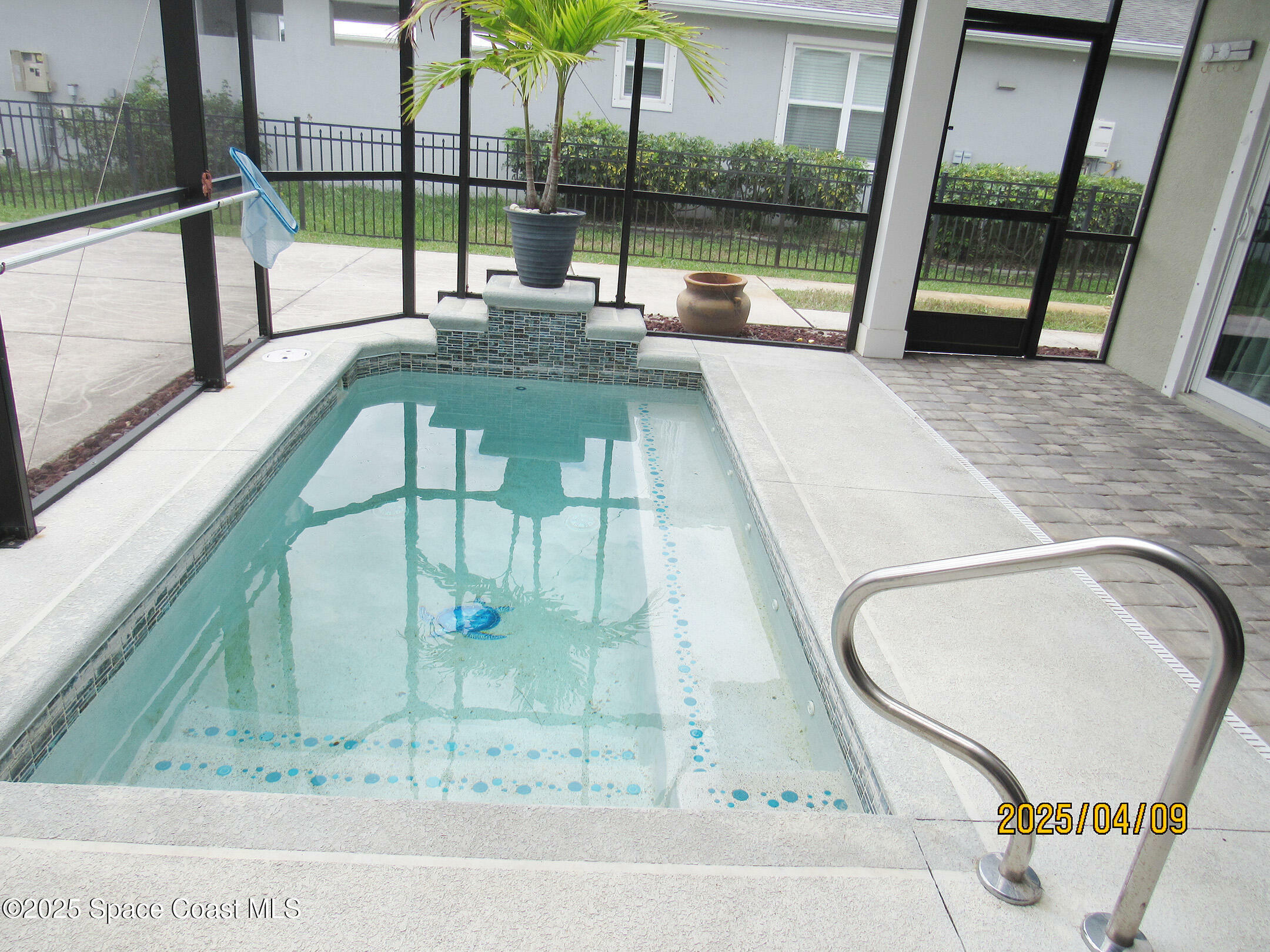 Property Photo: 19 Lagoon Way FL 32780