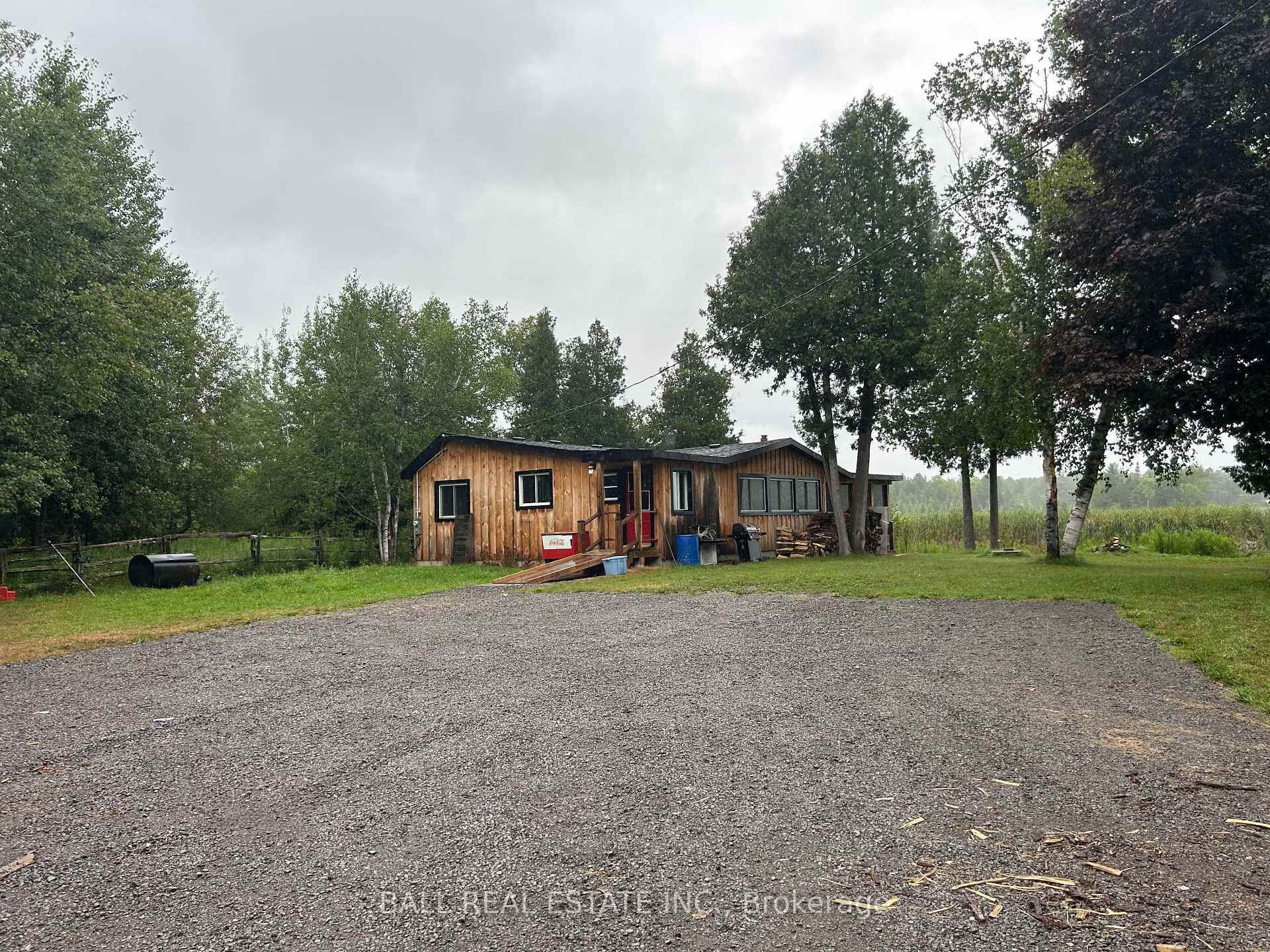 Property Photo: 732 13th Line W ON K0L 1L0
