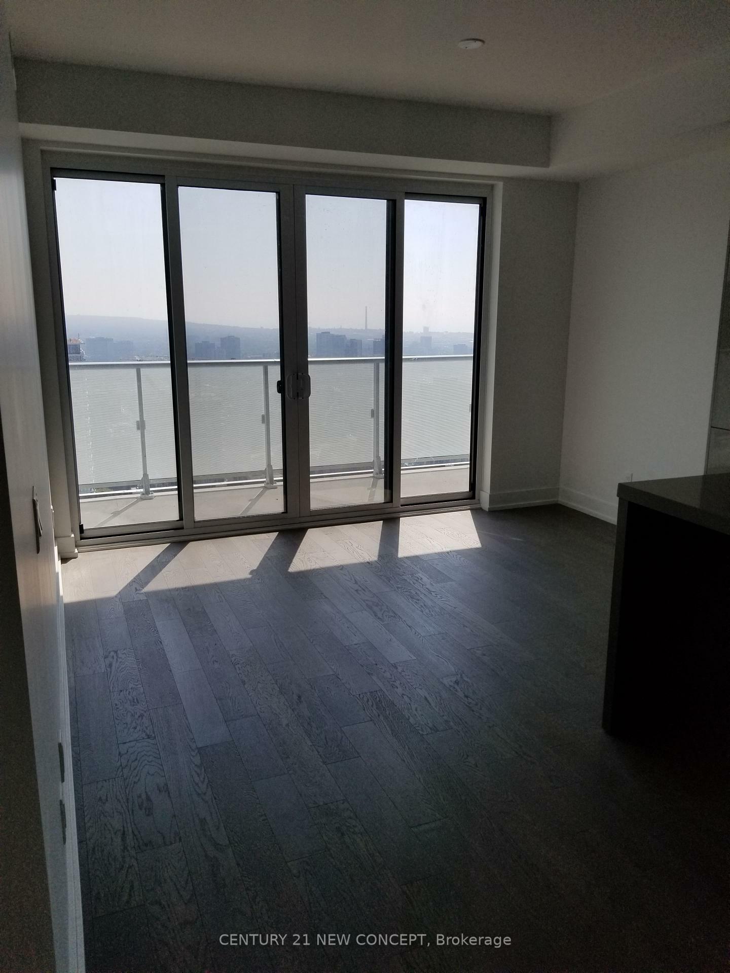 Photo de la propriété: 7 Grenville Street 4708 ON M4Y 0E9