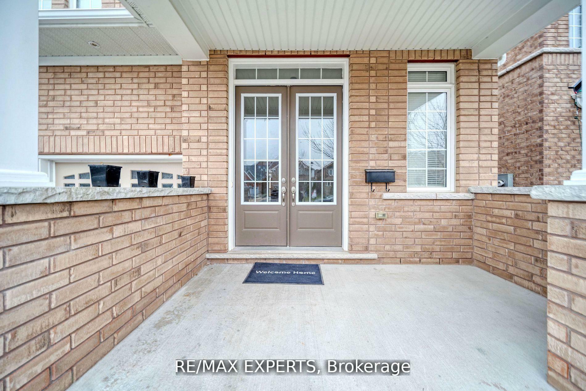 Property Photo: 1812 Grandview Street N ON L1K 0Y2