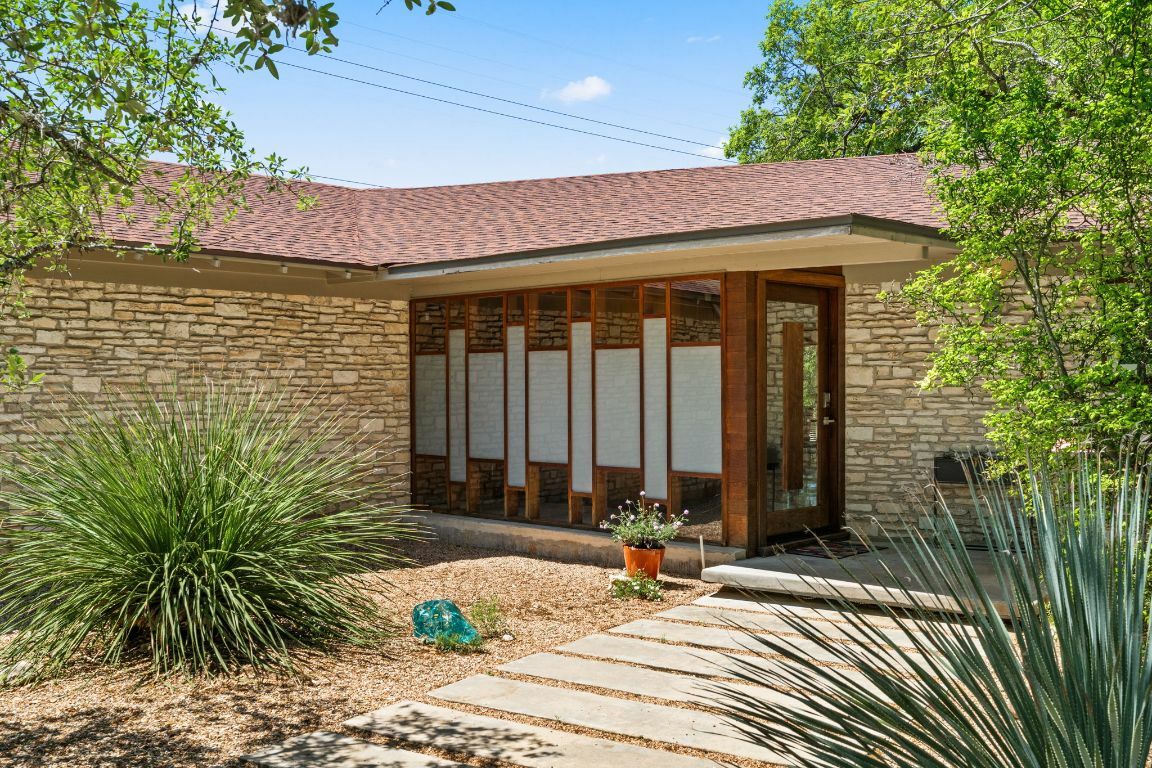 Property Photo: 5322 Western Hills Drive TX 78731
