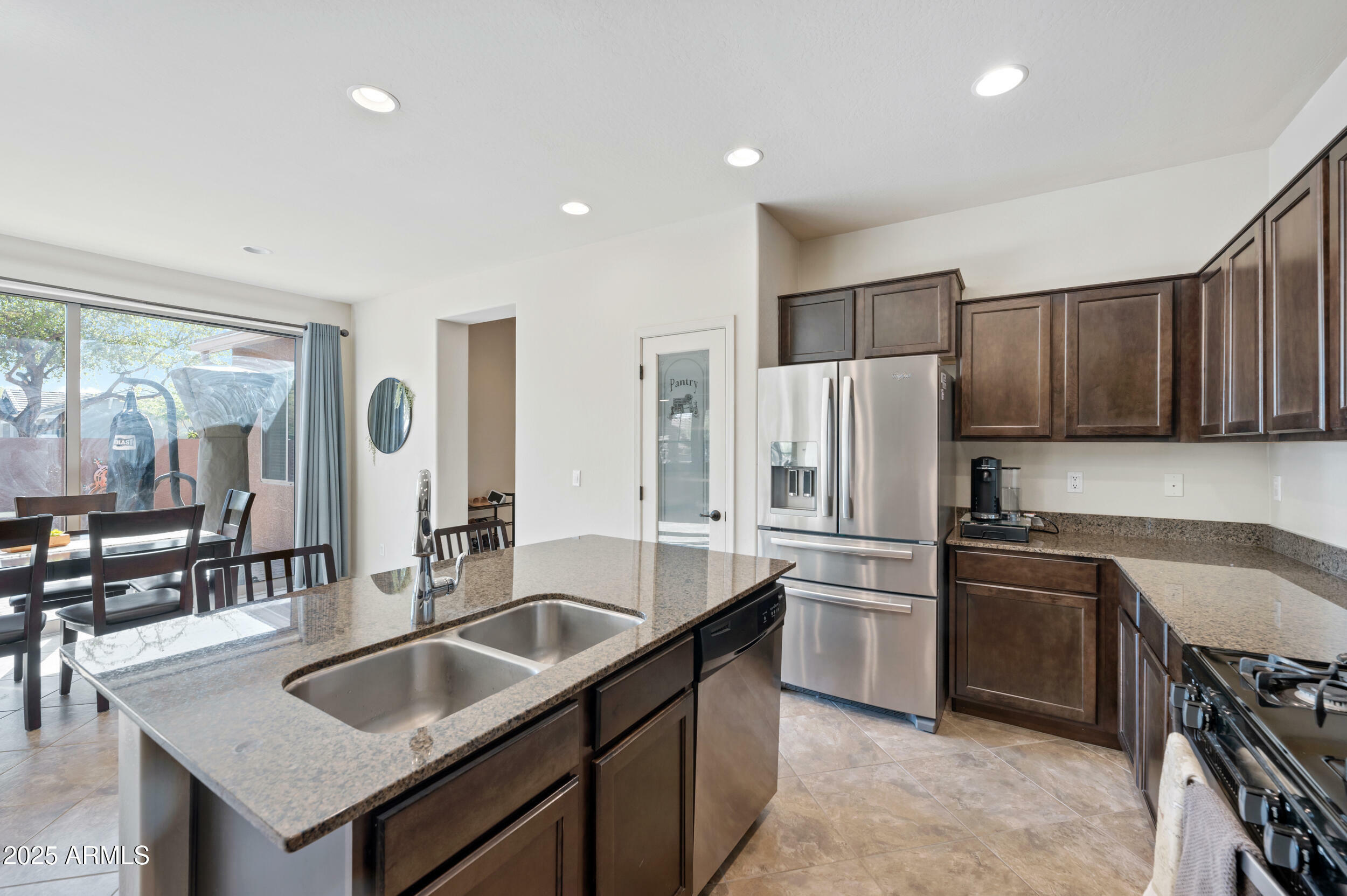 Property Photo:  4646 E Maplewood Street  AZ 85297 
