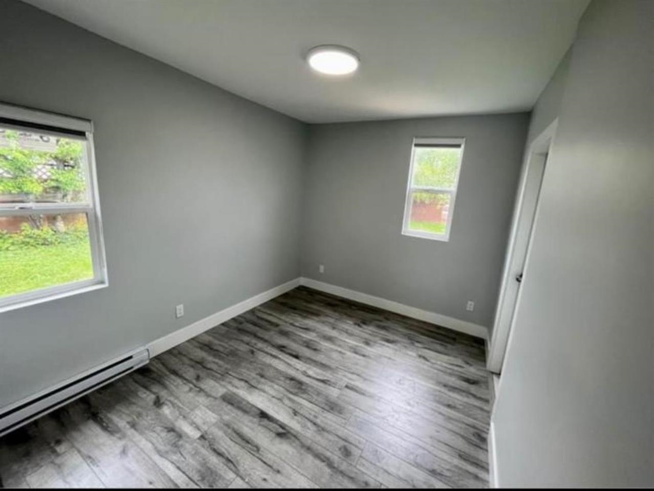 Photo de la propriété: 9518 Robson Street BC V2P 4E5