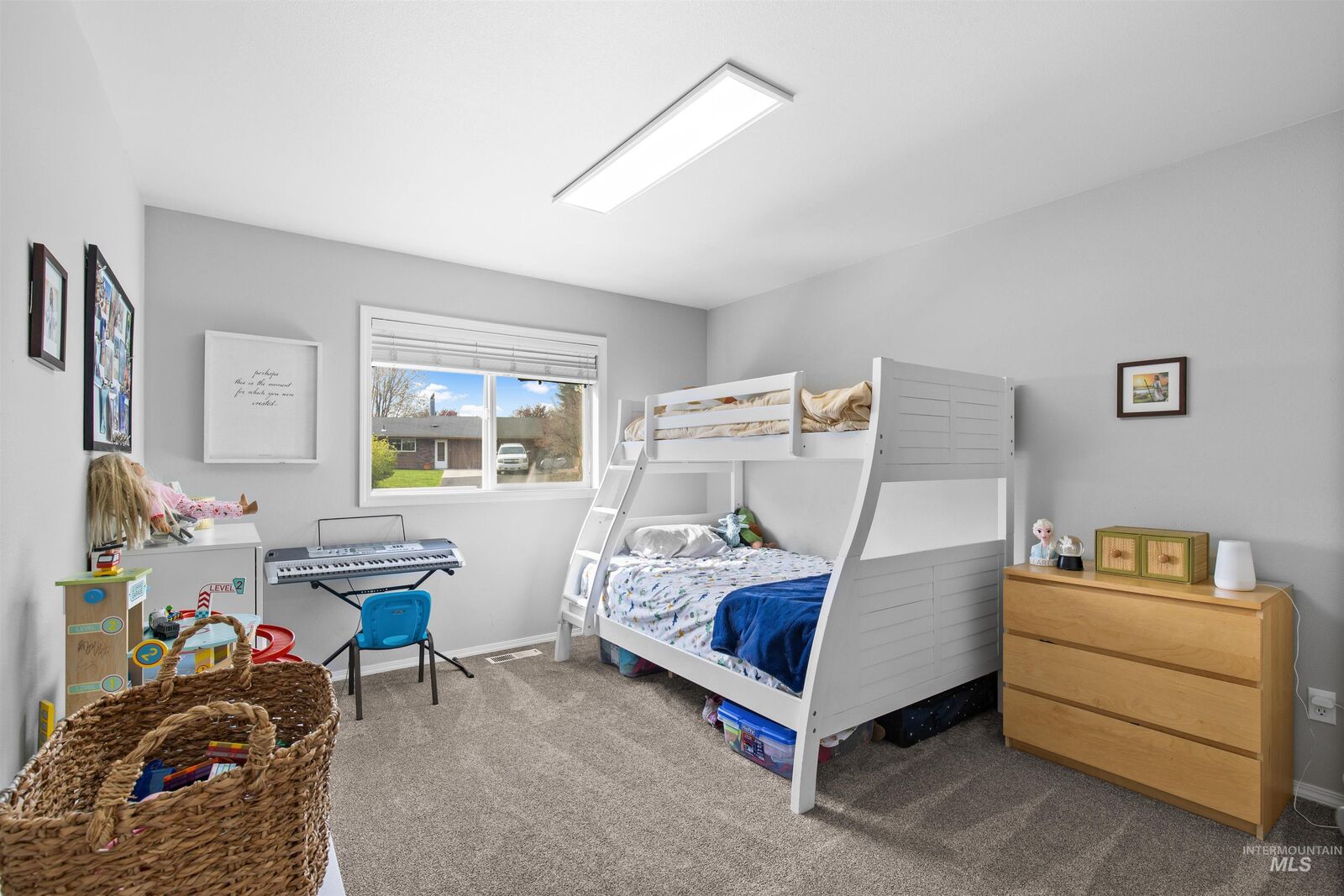Property Photo: 1760 8th Avenue WA 99403
