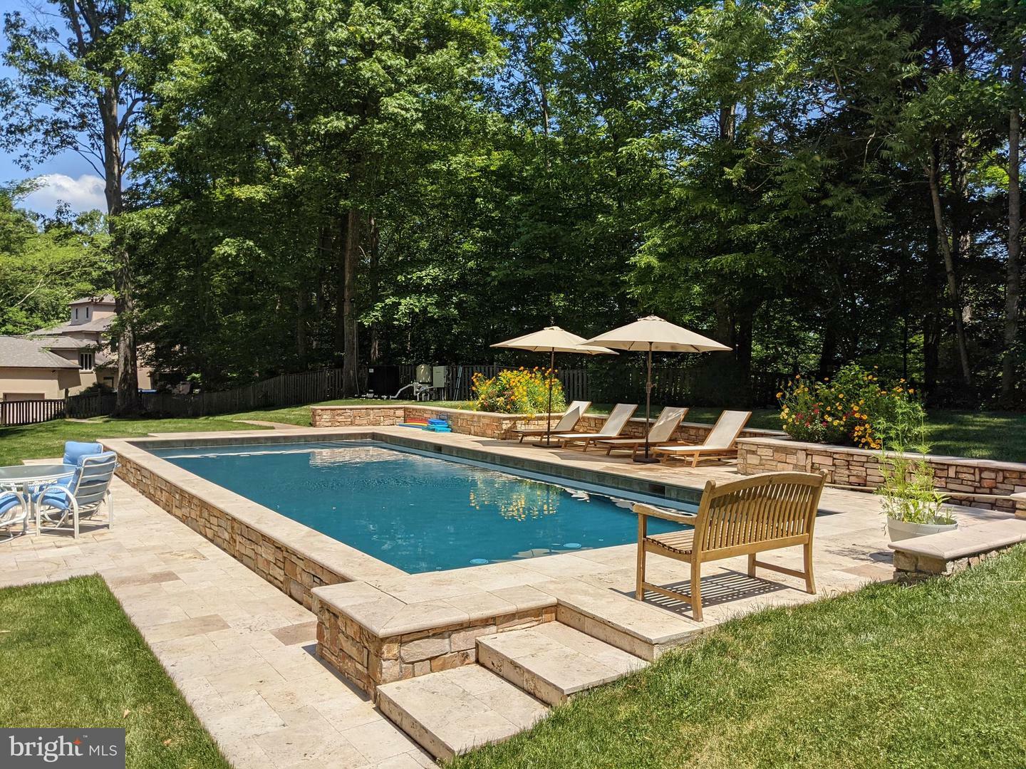Property Photo: 87 E River Bend Road VA 22407