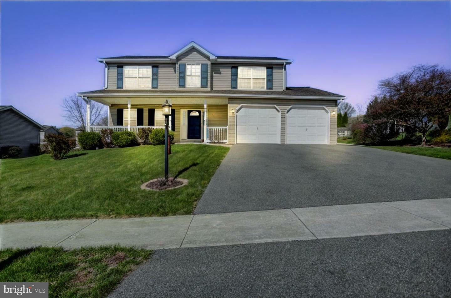 Property Photo:  113 Martel Circle  PA 17019 