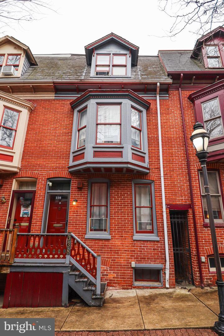 Property Photo: 338 E Locust Street PA 17403