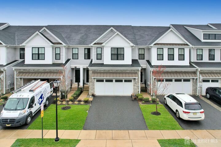 9 Clover Lane  Monroe NJ 08831 photo