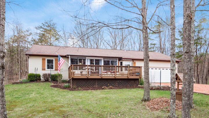 870 Iroquois Court  Sugar Grove OH 43155 photo