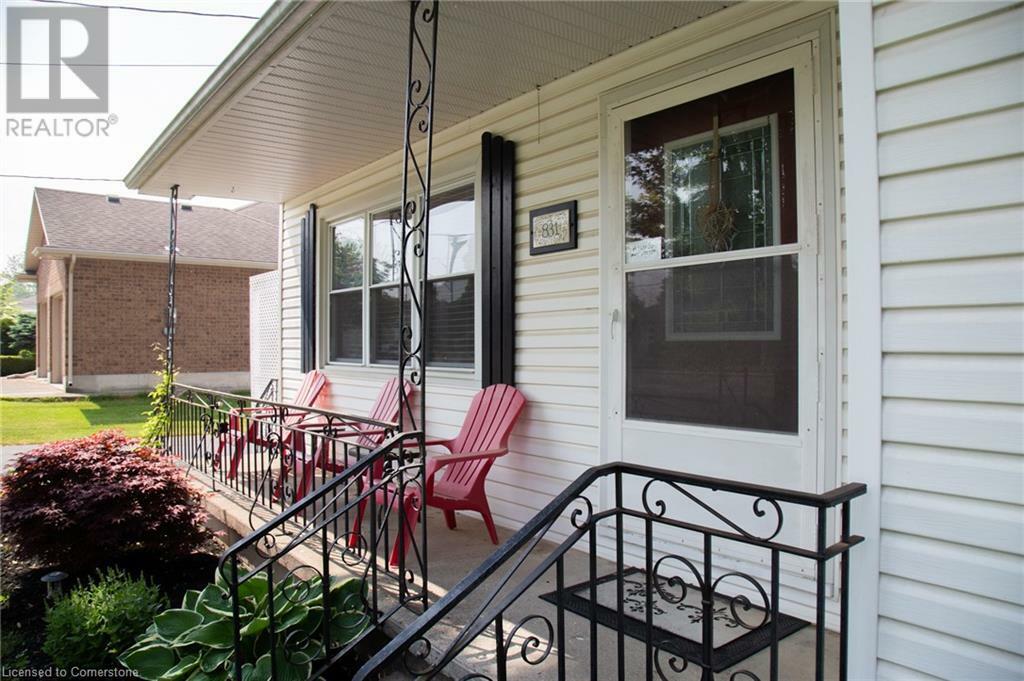 Photo de la propriété:  831 Main Street  ON N0A 1N0 