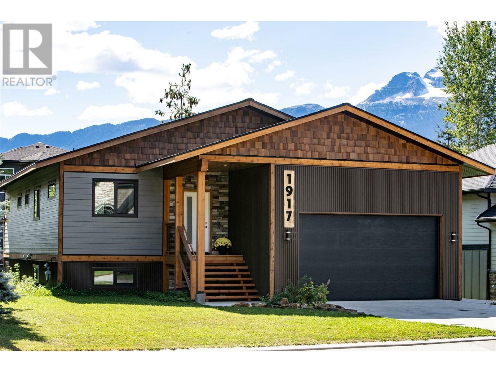 Property Photo: 1917 Aspen Crescent BC V0E 2S0