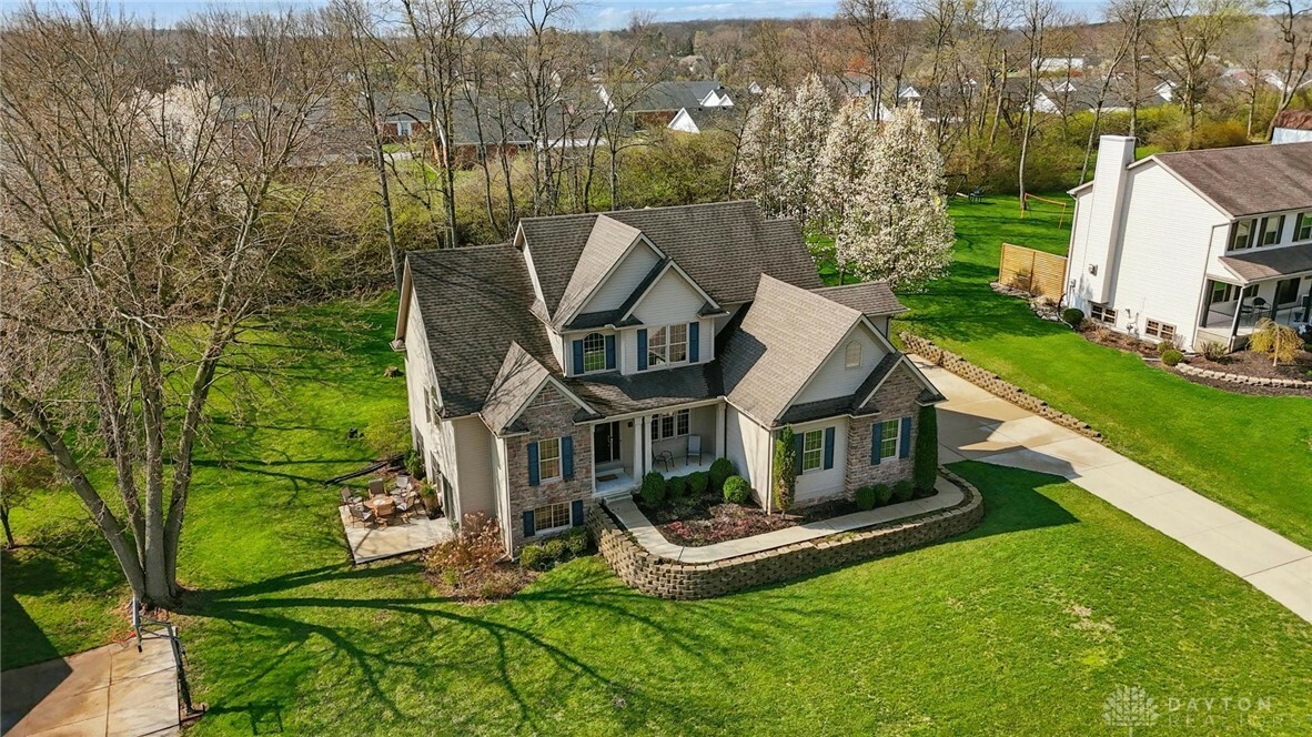 Property Photo: 1305 Greenoak Court OH 45503