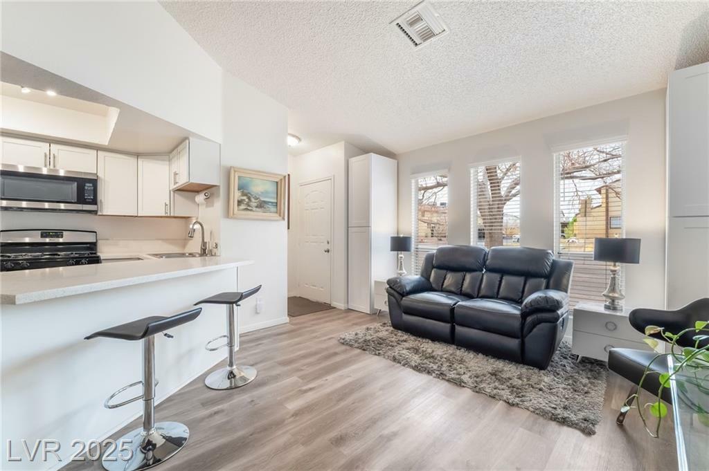 515 Kristin Lane  Henderson NV 89011 photo