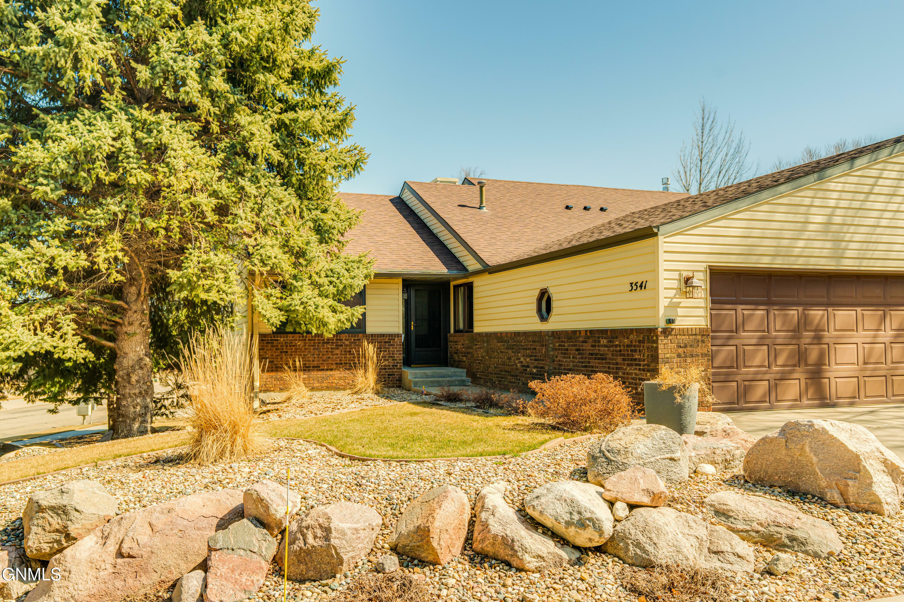 Property Photo: 3541 Montreal Street ND 58503