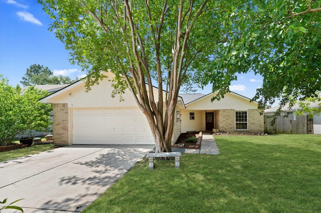8327 Snail Hollow Drive  Houston TX 77064 photo