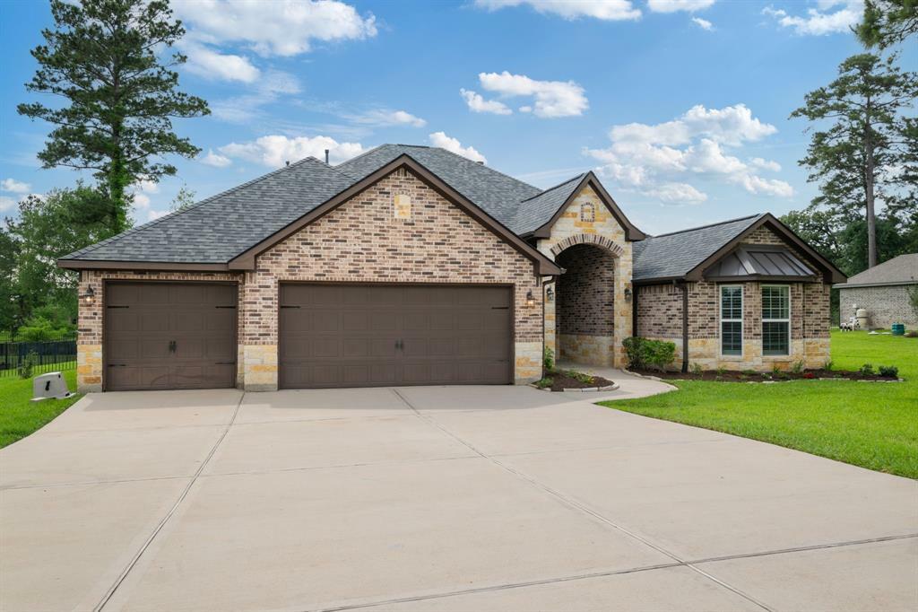 Property Photo: 11743 Parkside Boulevard TX 77356